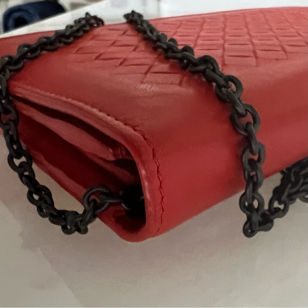 Bottega Veneta Intrecciato Red Woven Leather Clutch Purse - Picture 7 of 14